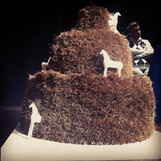 Plastico dell'installazione di Mimmo Paladino per la focara 2012