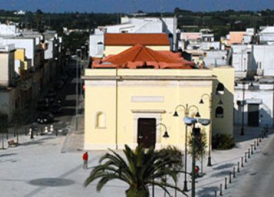 Piazza Regina Margherita e Teatro Comunale